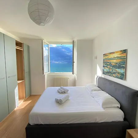 Apartment Casa Al Lago: Incantevole Con *